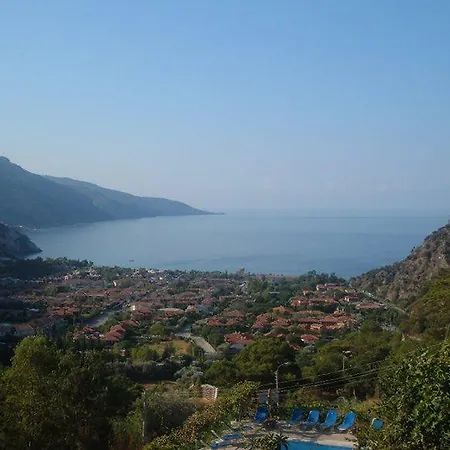 Aygul Otel 3*